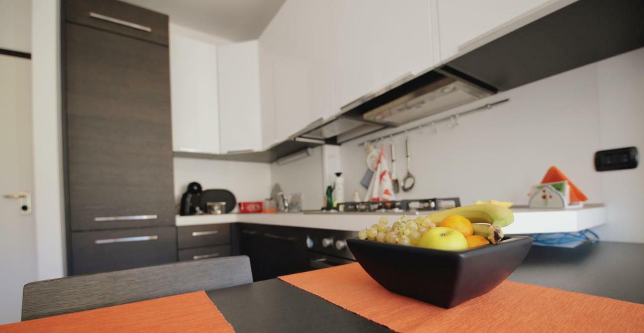 Orea Spiti - Charming Flat & Canal View Few Steps From Movida Милано Екстериор снимка